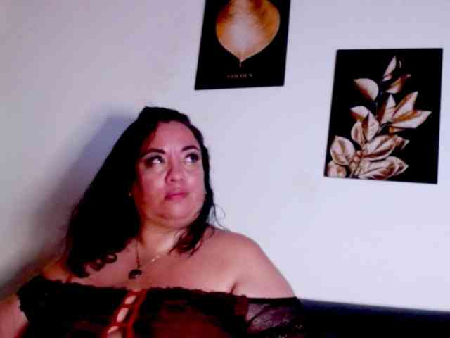 im-helenn webcam