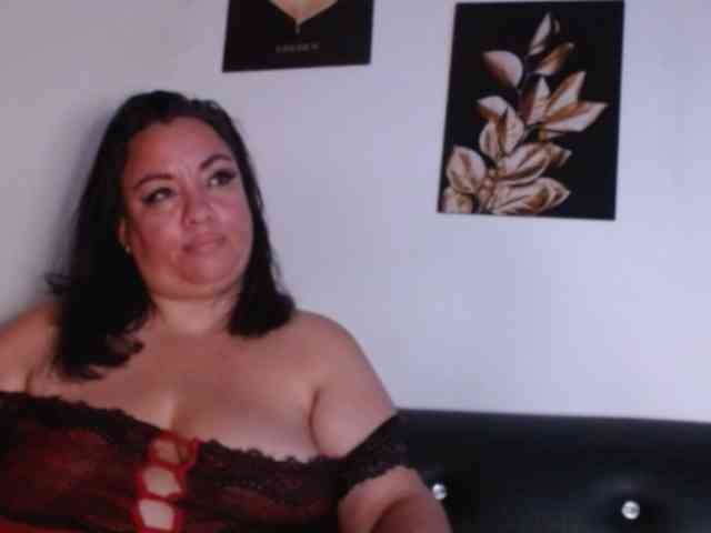 im-helenn webcam
