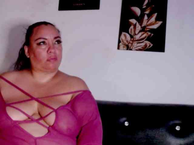 im-helenn webcam