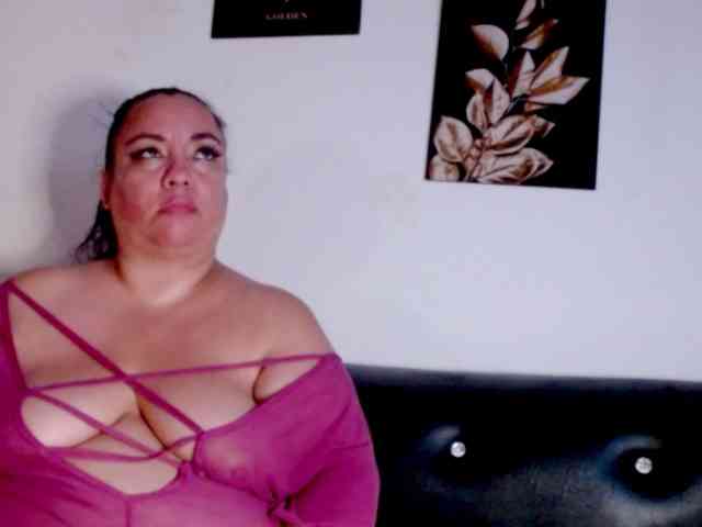 im-helenn webcam