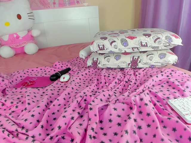 Kuraii's BongaCams show and profile