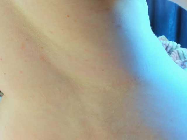 Kuraii's BongaCams show and profile