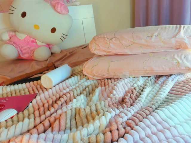 Kuraii's BongaCams show and profile