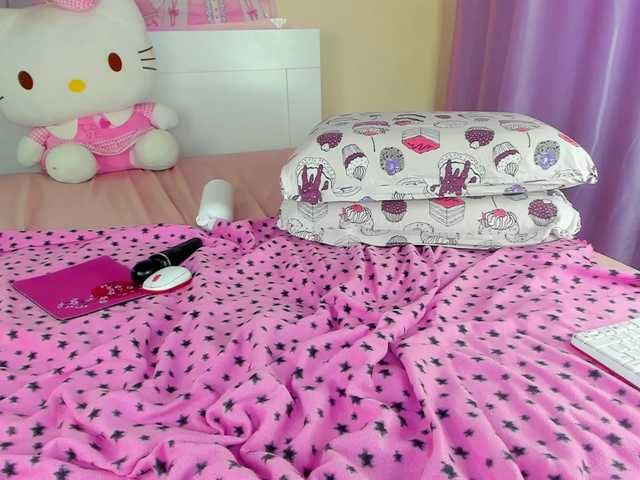 Kuraii's BongaCams show and profile