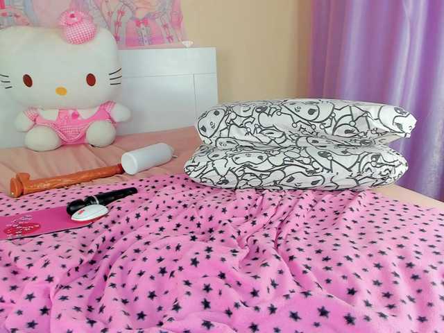 Kuraii's BongaCams show and profile