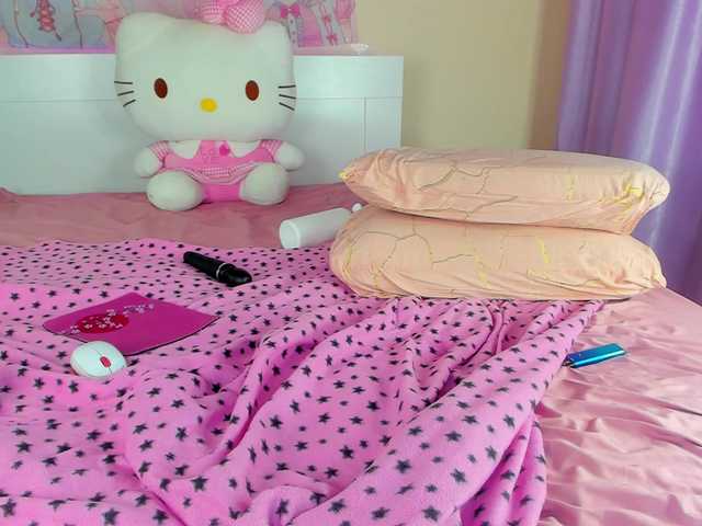 Kuraii's BongaCams show and profile