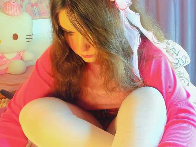 Kuraii's BongaCams show and profile