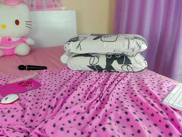 Kuraii's BongaCams show and profile