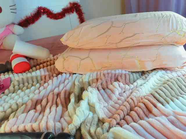 Kuraii Live Webcam on BongaCams