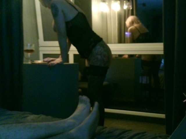 SofiaSW's BongaCams show and profile