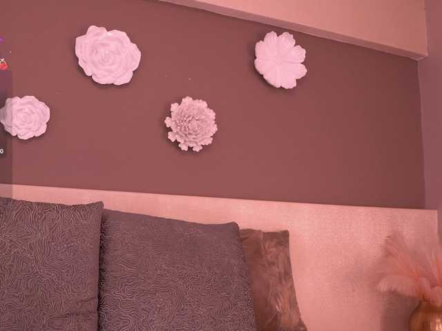 EvaMoretti's BongaCams show and profile