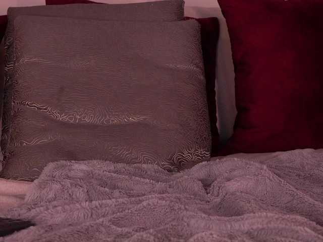 EvaMoretti's BongaCams show and profile