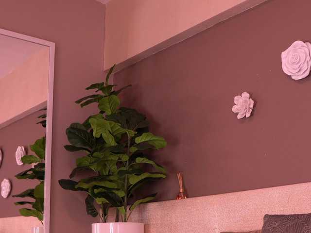 EvaMoretti's BongaCams show and profile