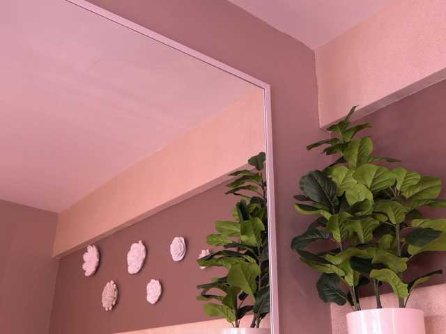 EvaMoretti's BongaCams show and profile