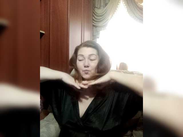 Sadie-Lorri's BongaCams show and profile