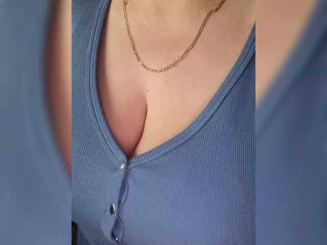 VeronicaChica's BongaCams show and profile