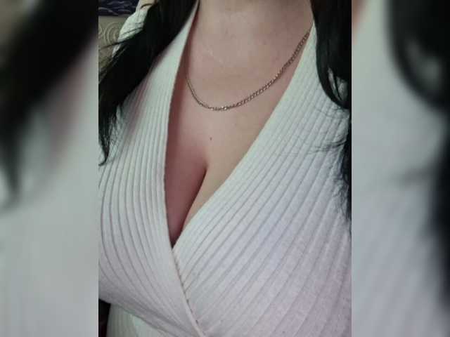 VeronicaChica's BongaCams show and profile