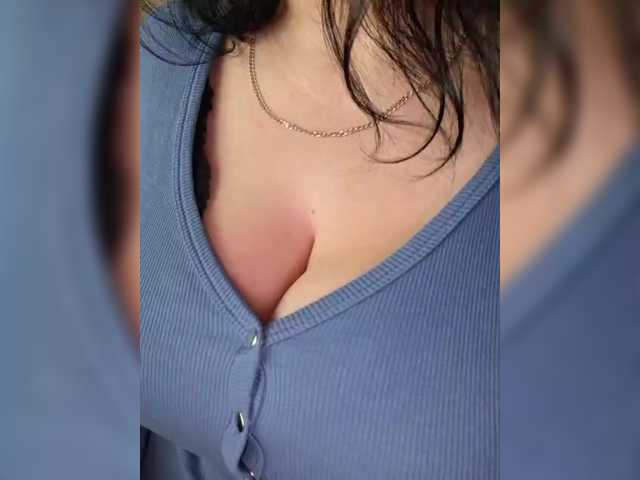 VeronicaChica's BongaCams show and profile