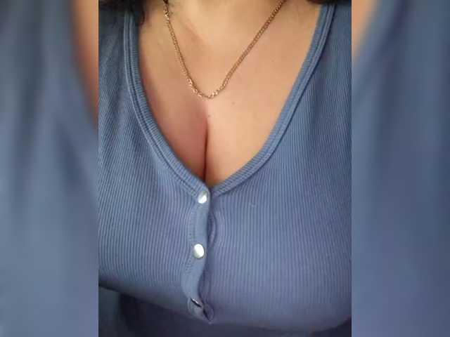 VeronicaChica's BongaCams show and profile