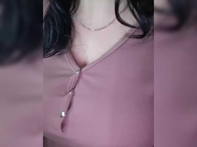 VeronicaChica's BongaCams show and profile