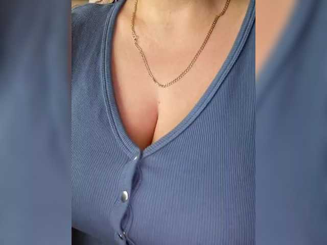 VeronicaChica's BongaCams show and profile