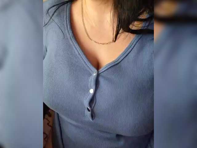 VeronicaChica's BongaCams show and profile