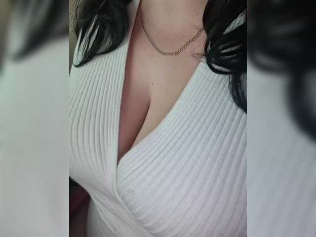 VeronicaChica's BongaCams show and profile