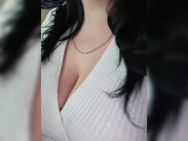 VeronicaChica's BongaCams show and profile