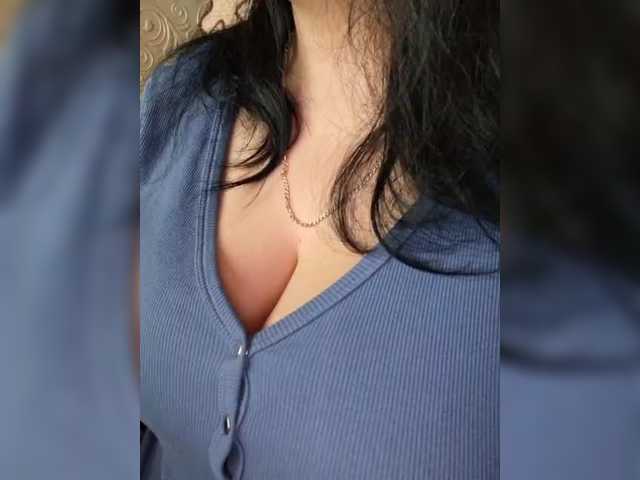 VeronicaChica's BongaCams show and profile