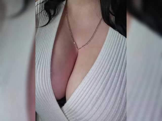 VeronicaChica's BongaCams show and profile