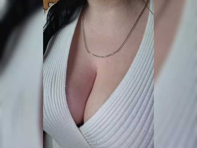 VeronicaChica's BongaCams show and profile