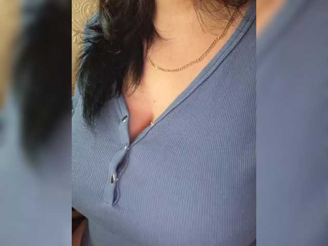 VeronicaChica's BongaCams show and profile