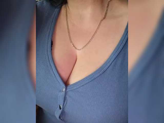 VeronicaChica's BongaCams show and profile