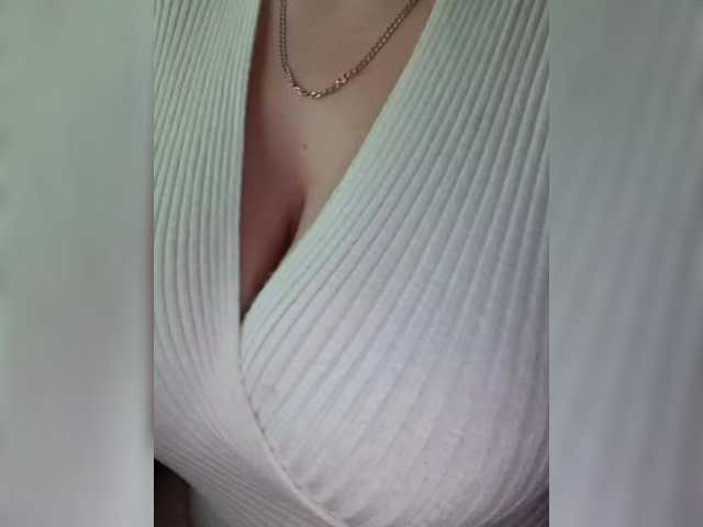 VeronicaChica's BongaCams show and profile