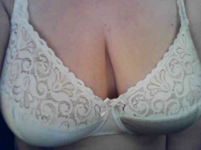 --A-M-I-N-A-- webcam