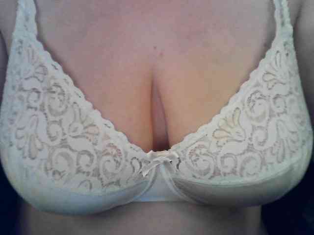--A-M-I-N-A-- webcam