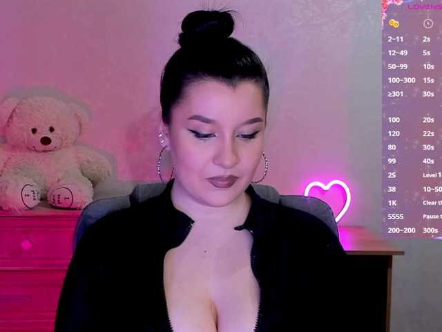 M-O-L-N-I-Y-A's BongaCams show and profile