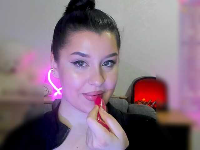 секс с M-O-L-N-I-Y-A