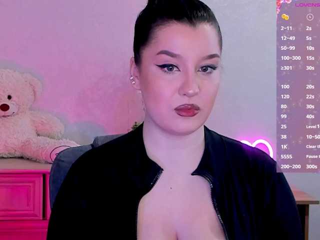 M-O-L-N-I-Y-A's BongaCams show and profile