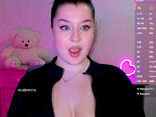M-O-L-N-I-Y-A's BongaCams show and profile