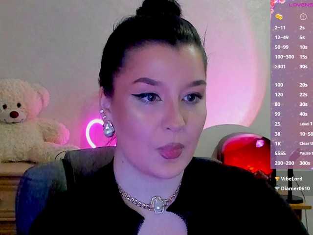 M-O-L-N-I-Y-A's BongaCams show and profile