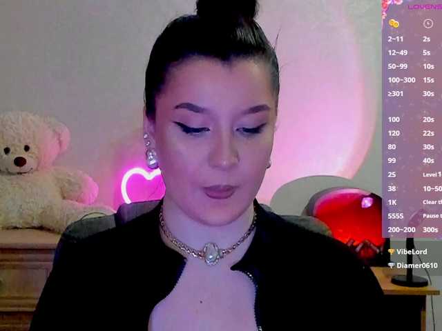 M-O-L-N-I-Y-A's BongaCams show and profile