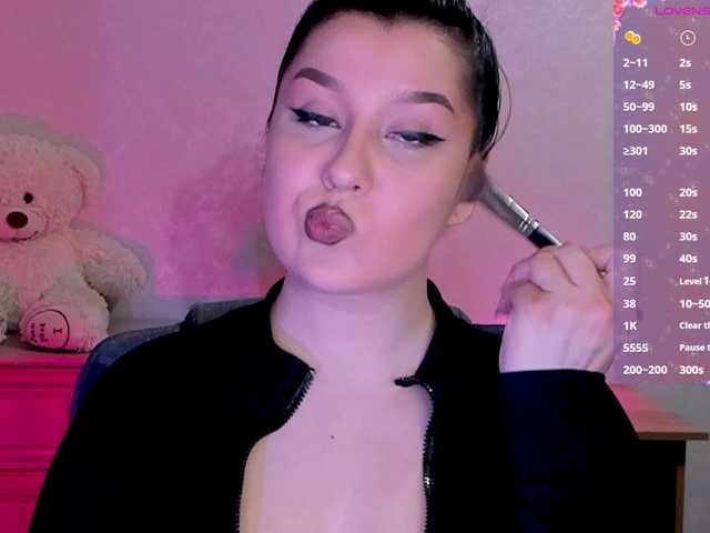 M-O-L-N-I-Y-A's BongaCams show and profile