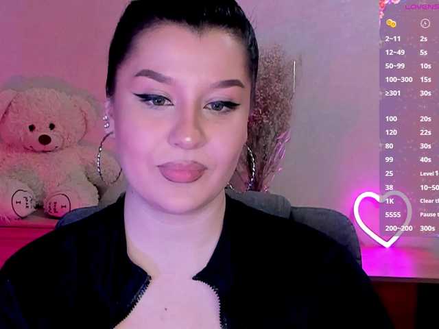 M-O-L-N-I-Y-A's BongaCams show and profile