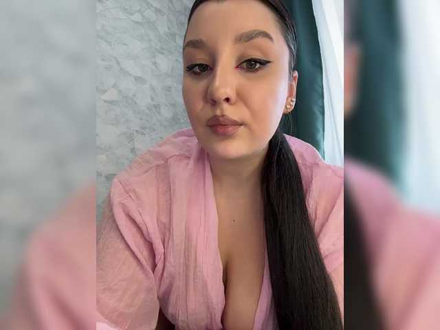 M-O-L-N-I-Y-A from BongaCams is Freechat