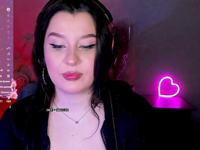 M-O-L-N-I-Y-A's BongaCams show and profile