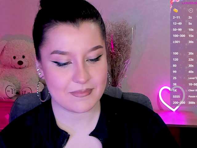 M-O-L-N-I-Y-A's BongaCams show and profile