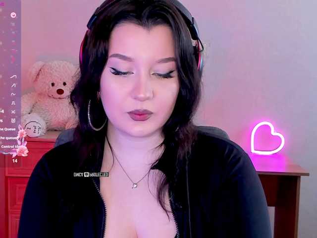 эросцена M-O-L-N-I-Y-A