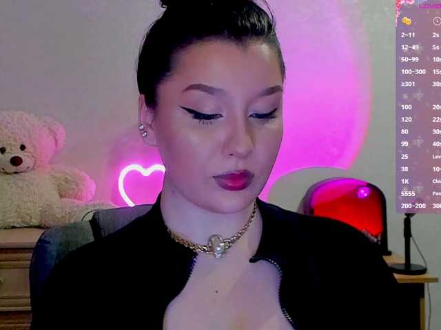 M-O-L-N-I-Y-A's BongaCams show and profile