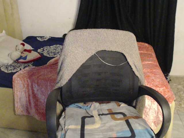 Mia-boobs's BongaCams show and profile